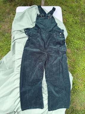 Women's Wide Leg Corduroy Overalls in Forest Green